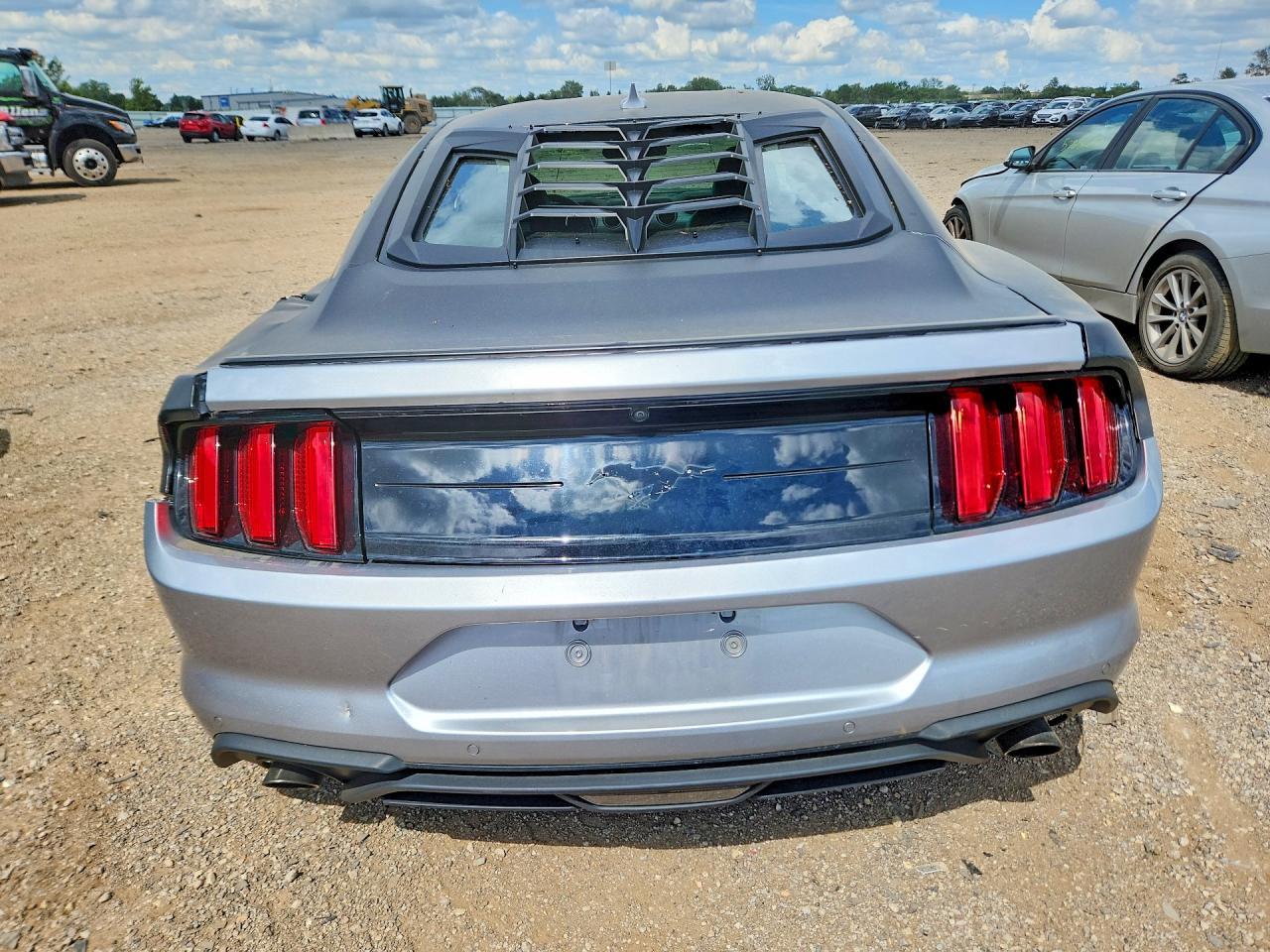 2022 FORD MUSTANG — фото 6