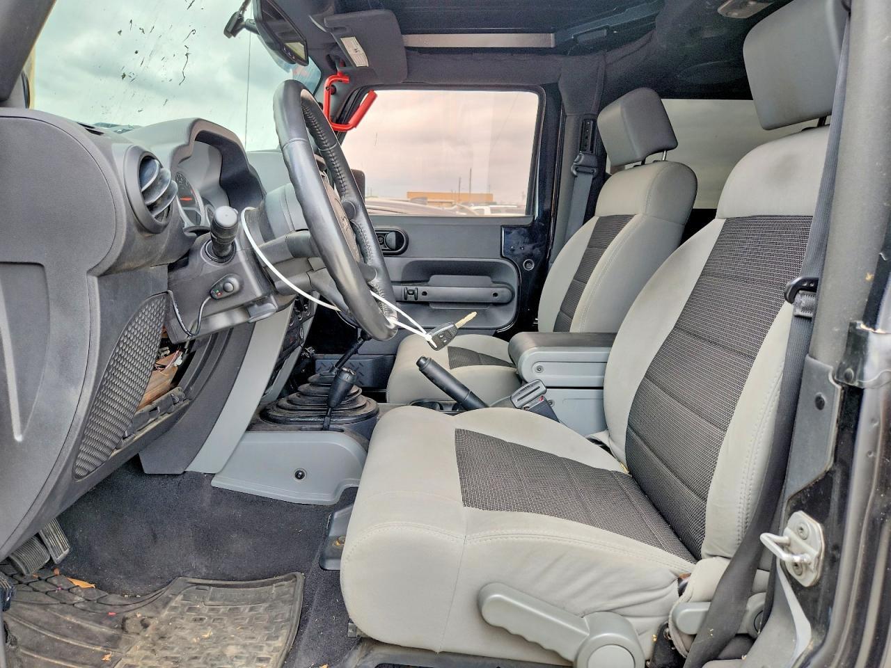 2010 JEEP WRANGLER — фото 7