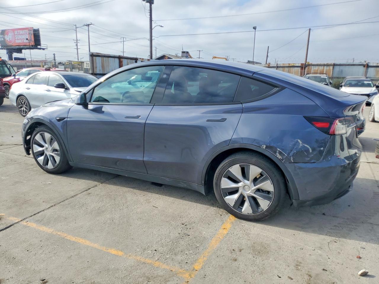 2023 TESLA MODEL Y — фото 2