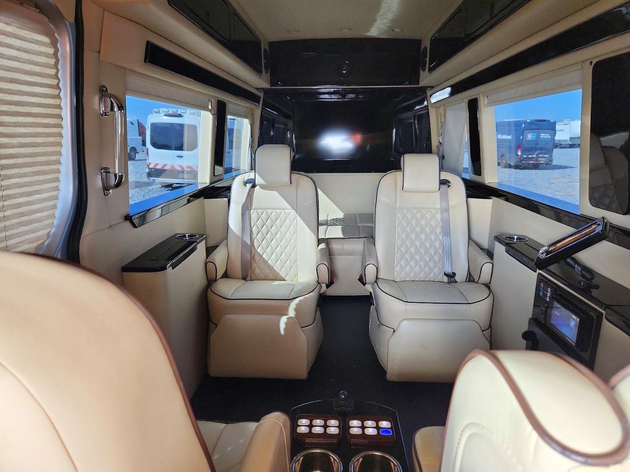 2015 MERCEDES-BENZ SPRINTER — фото 10