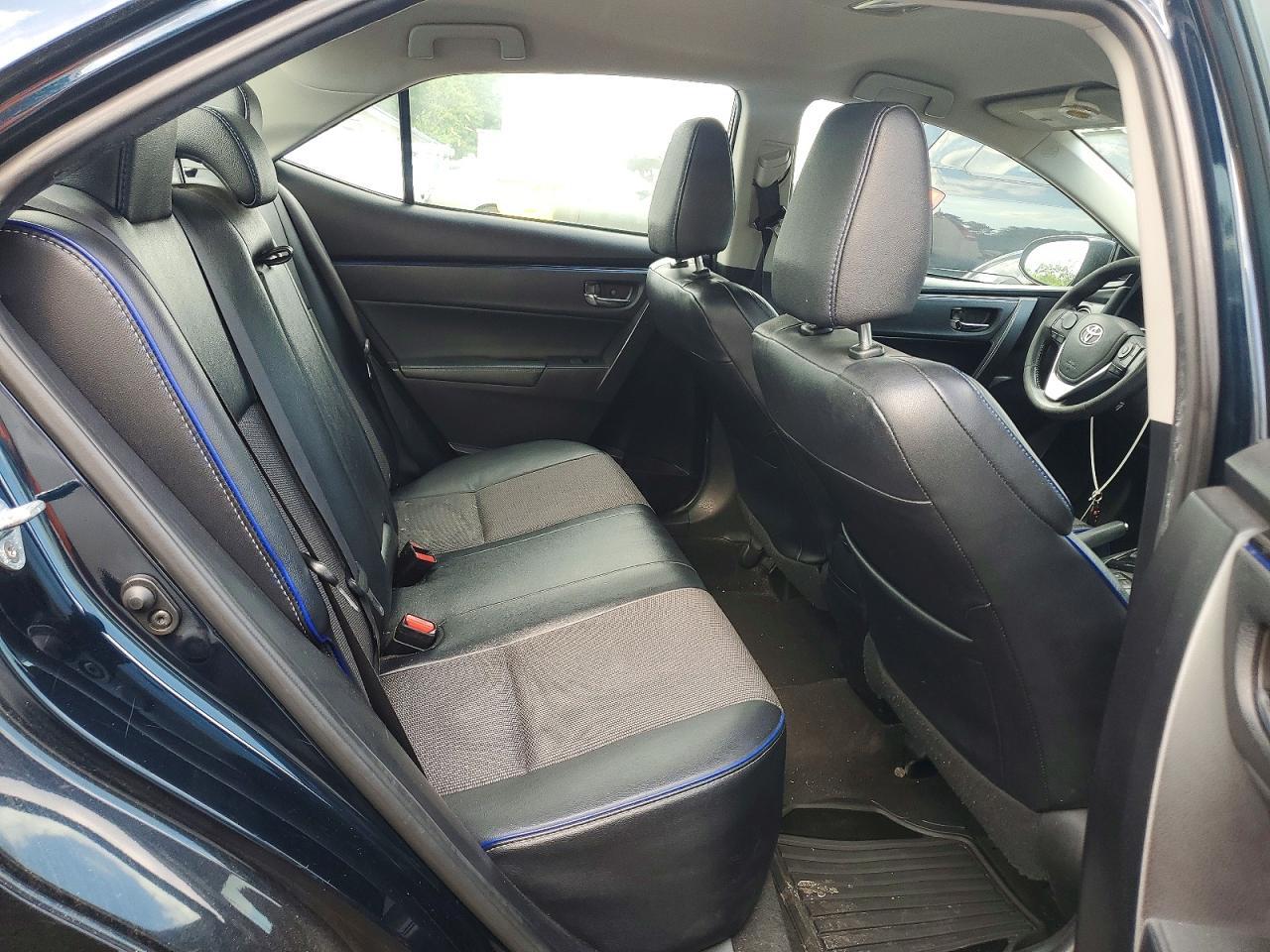 2017 TOYOTA COROLLA — фото 10