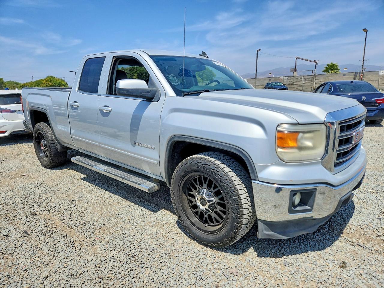 GMC SIERRA