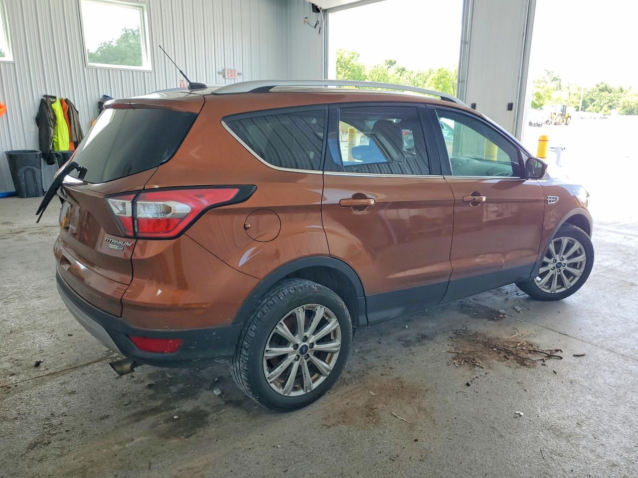 FORD ESCAPE