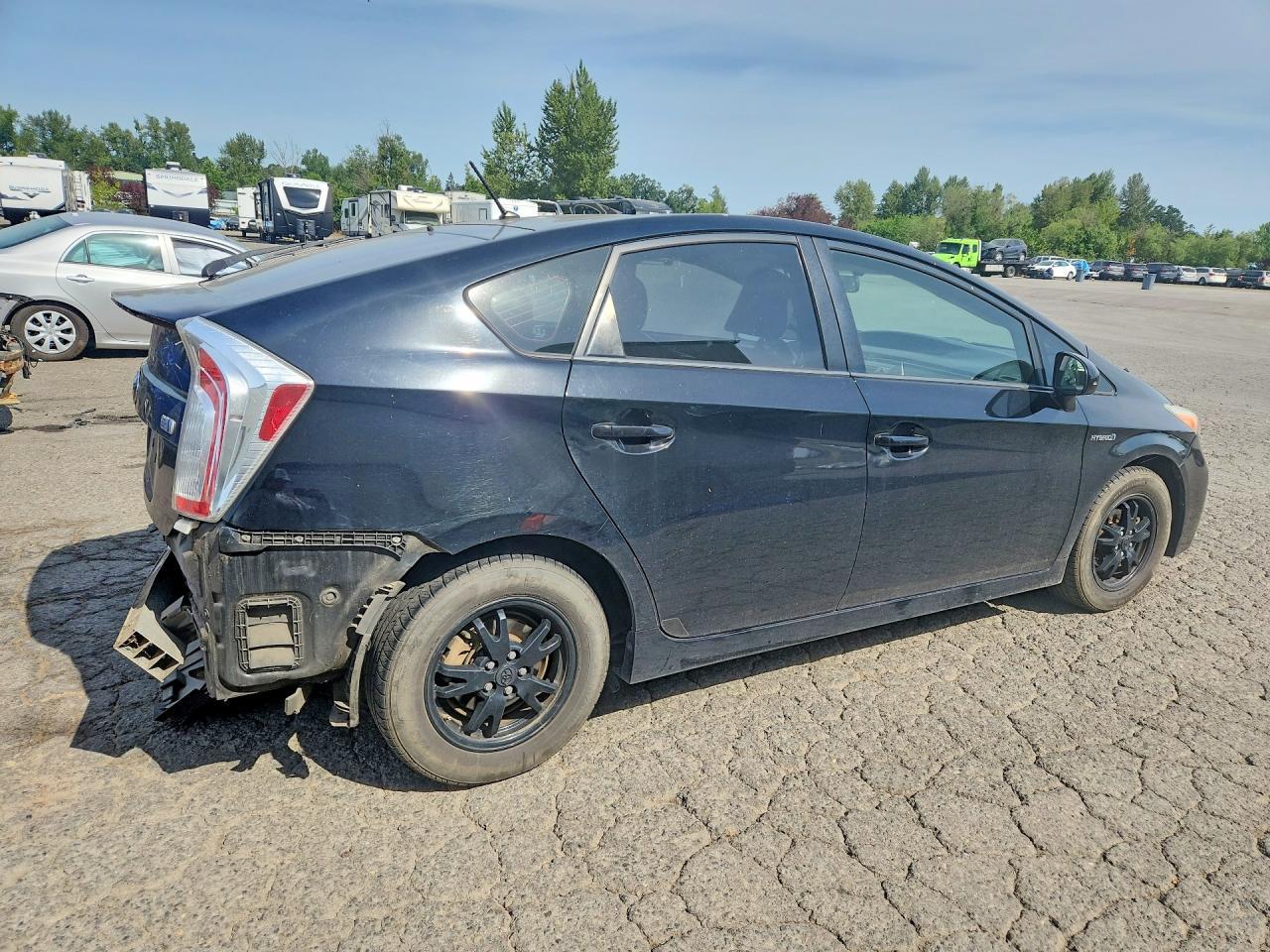 2013 TOYOTA PRIUS — фото 3
