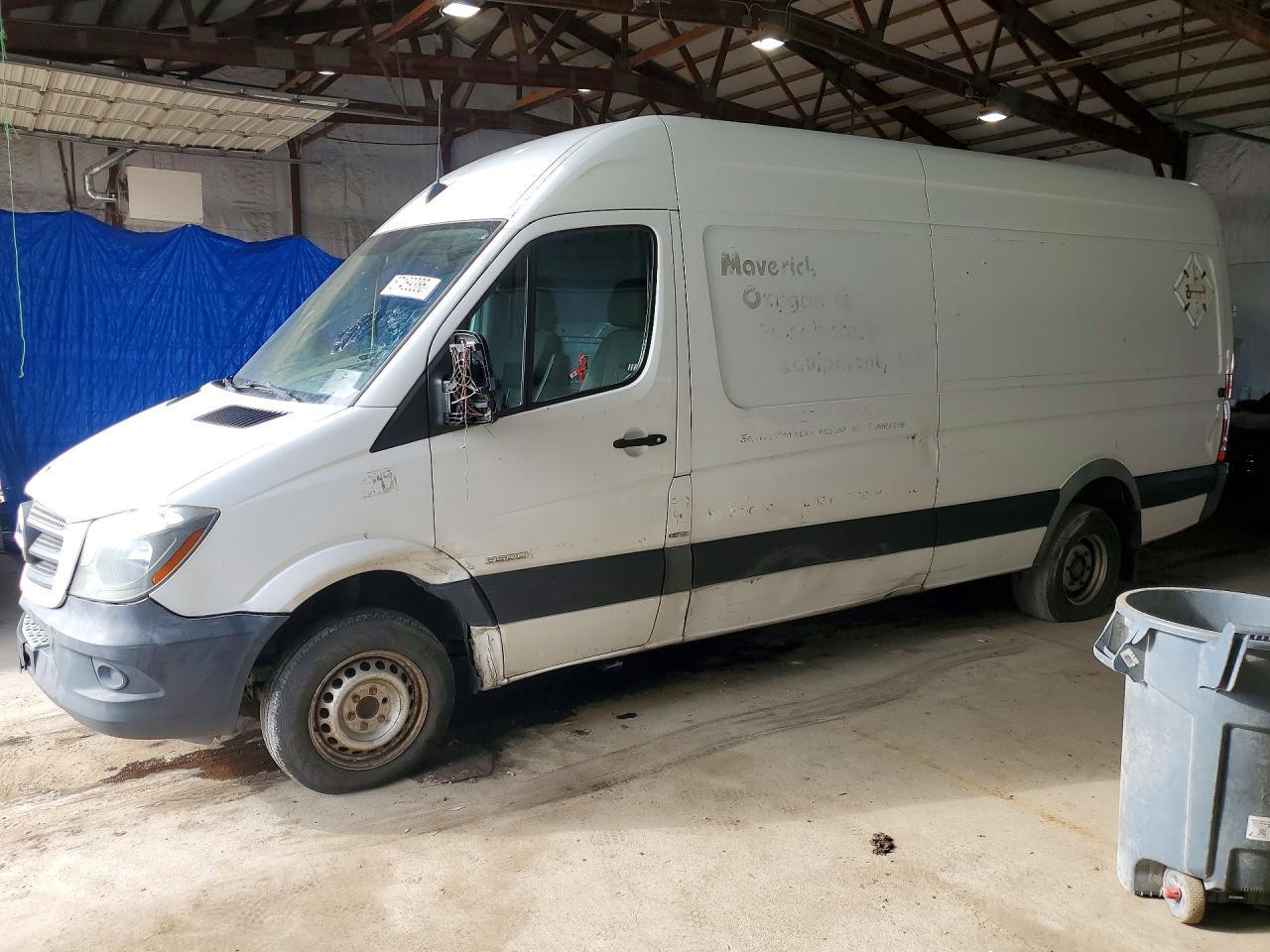 2015 MERCEDES-BENZ SPRINTER — фото 1