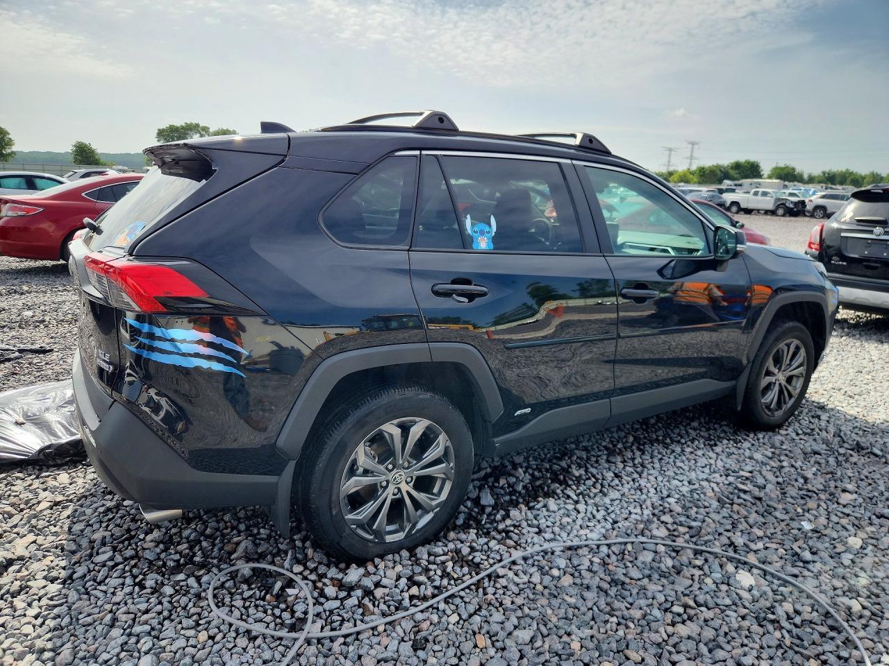 2023 TOYOTA RAV4 HYBRID — фото 3