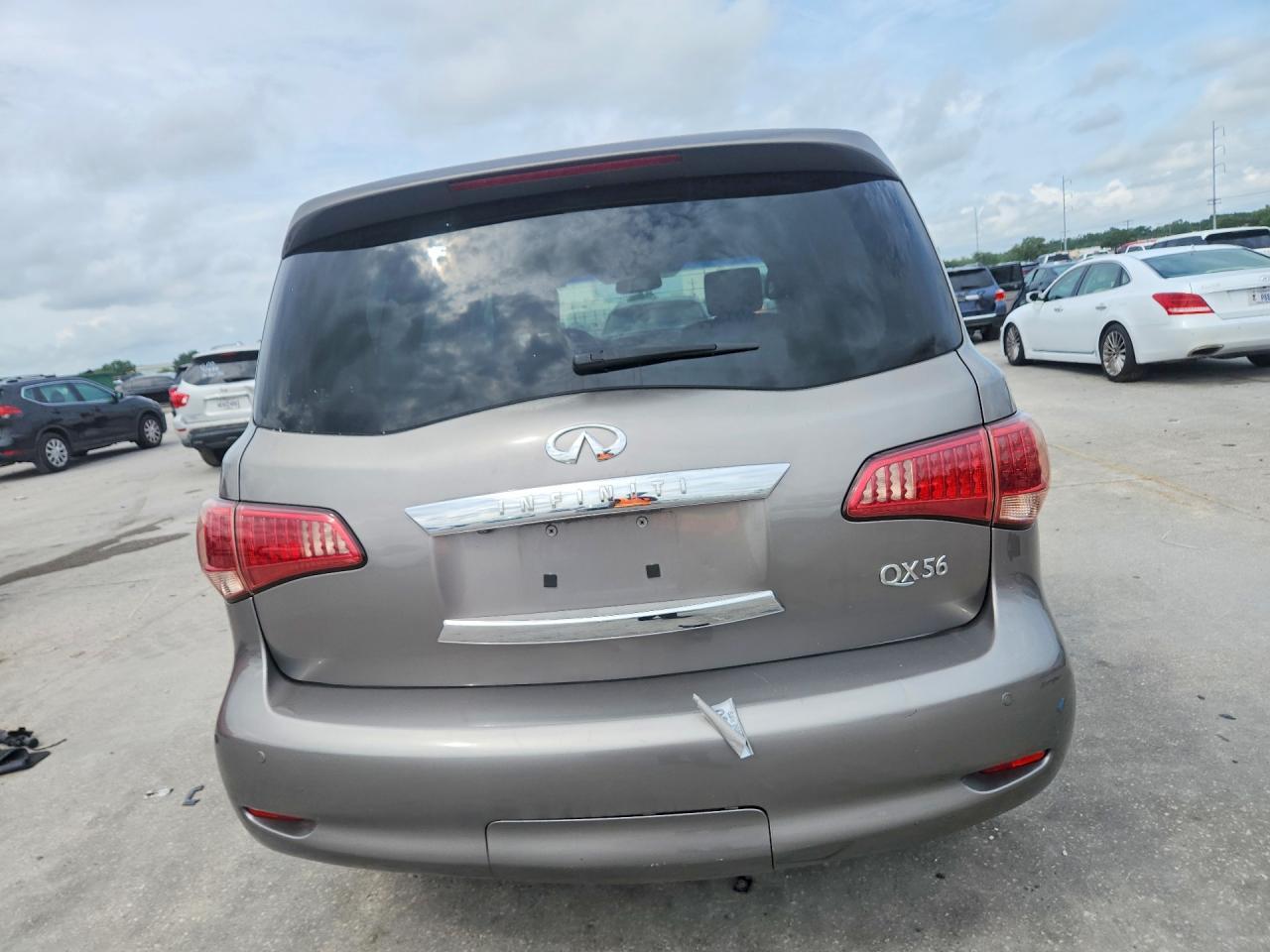INFINITI QX56