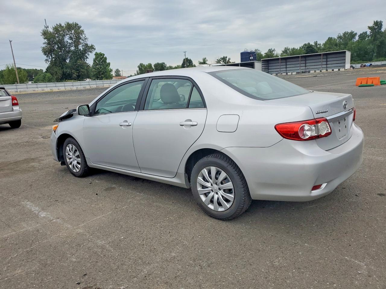 2013 TOYOTA COROLLA — фото 2