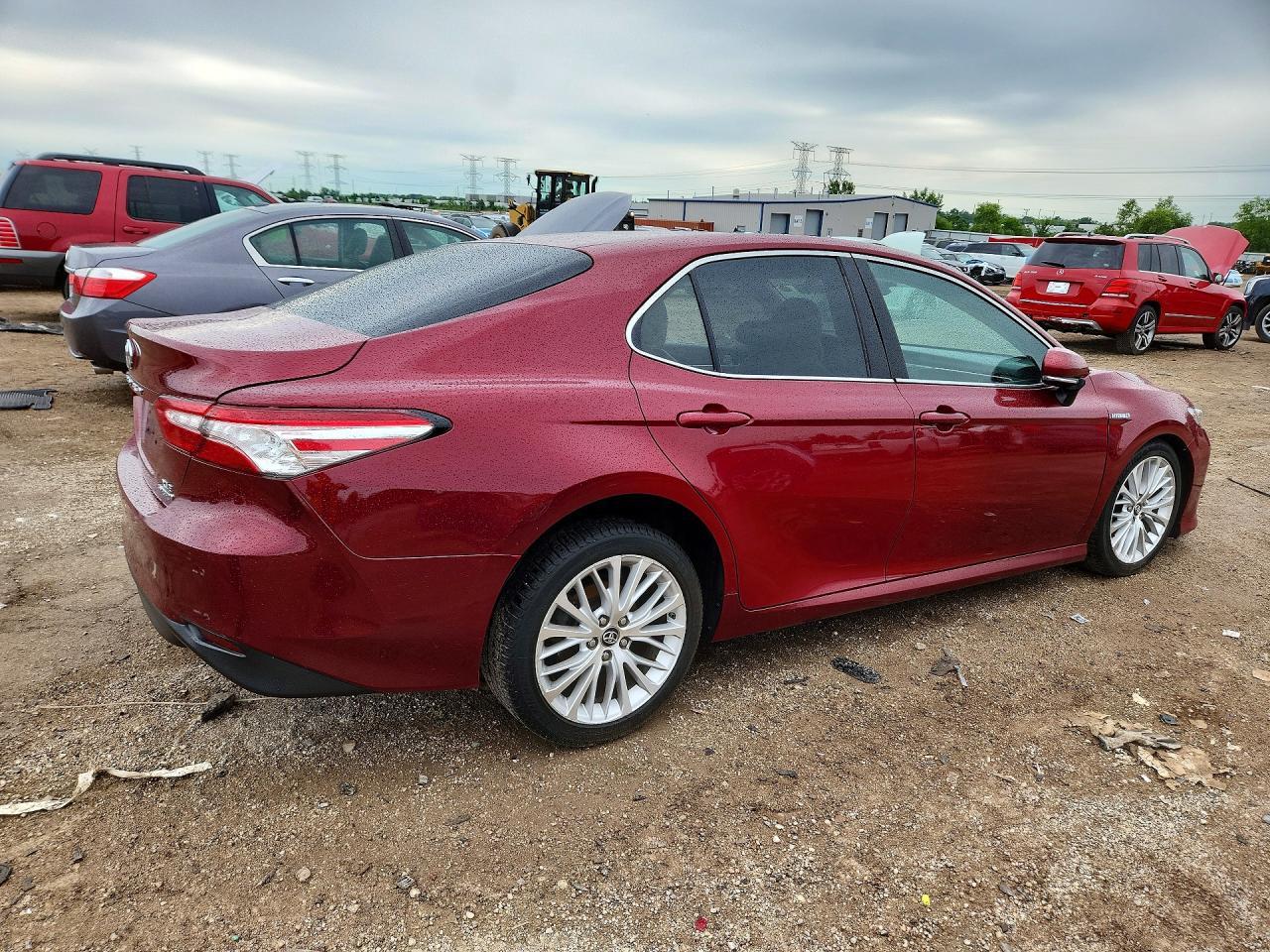 2018 TOYOTA CAMRY HYBRID — фото 3