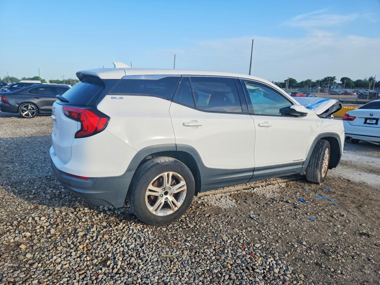 2020 GMC TERRAIN — фото 3