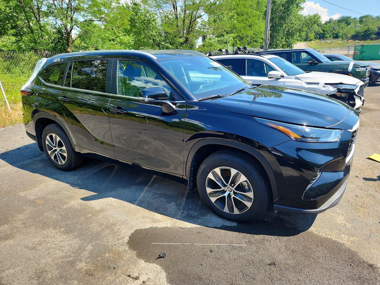 2026 TOYOTA HIGHLANDER — фото 4