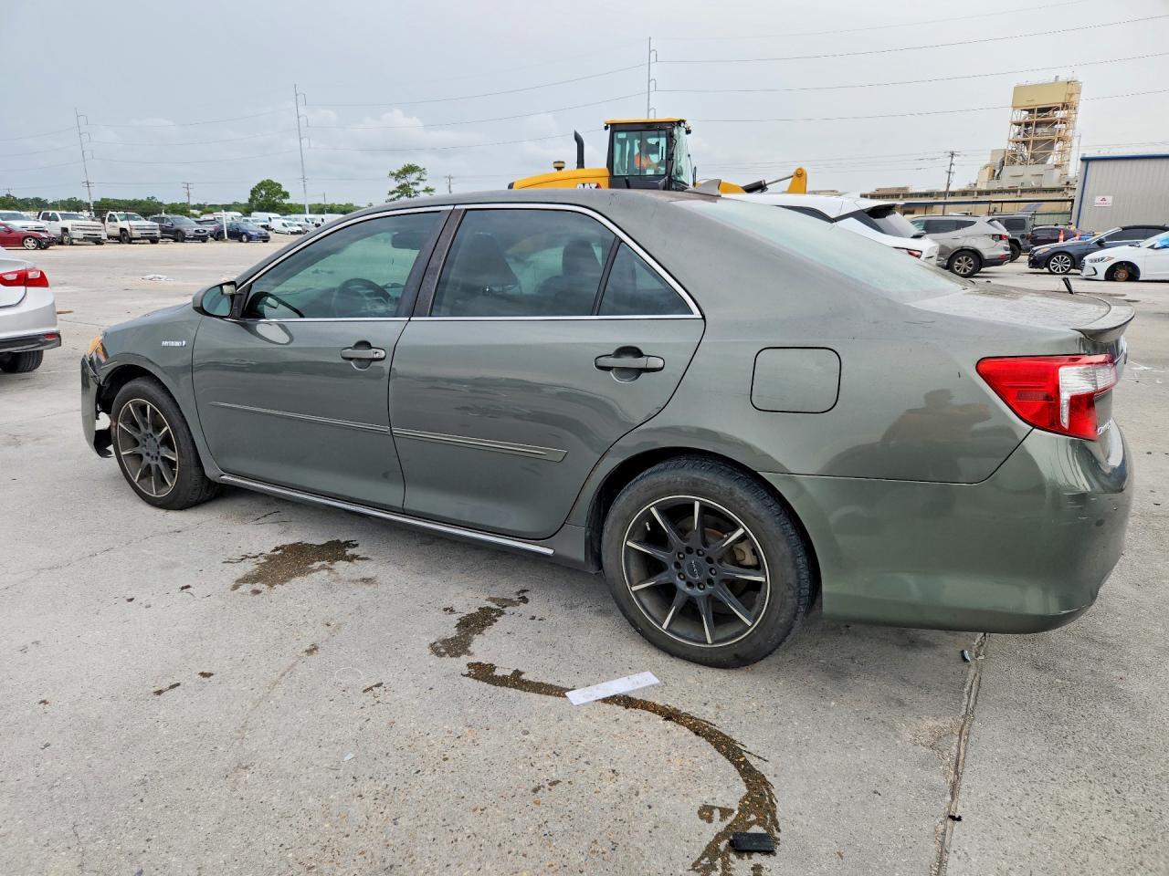 2012 TOYOTA CAMRY HYBRID — фото 2