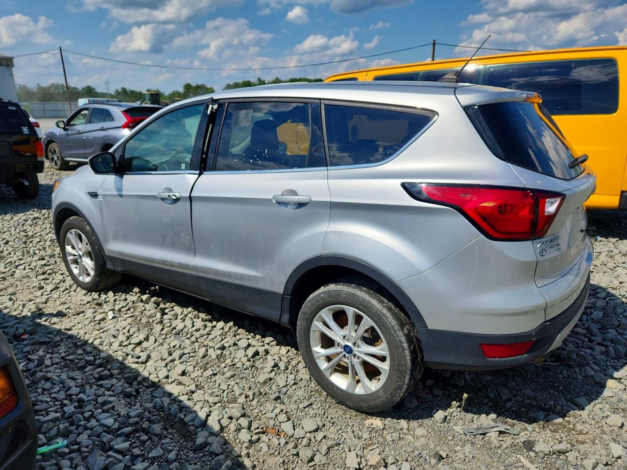 2019 FORD ESCAPE — фото 2