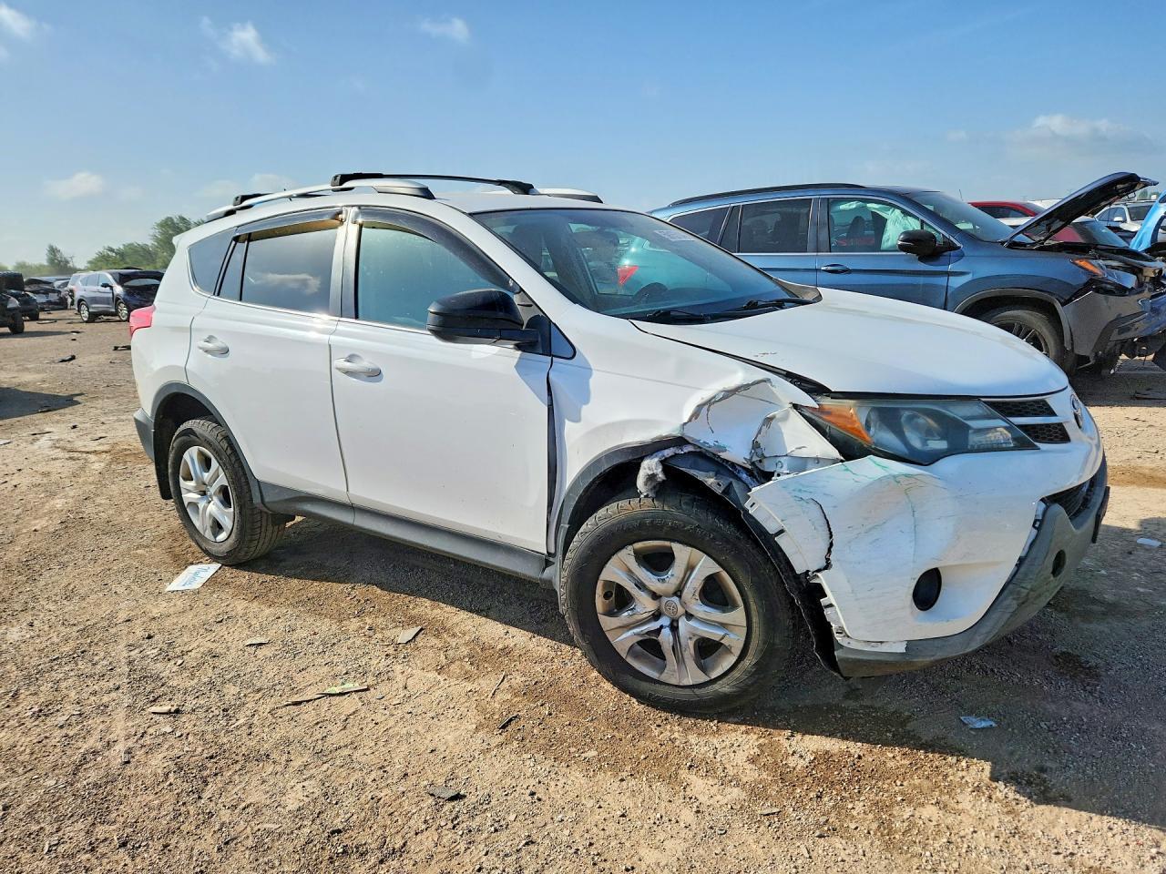 2013 TOYOTA RAV4 — фото 4
