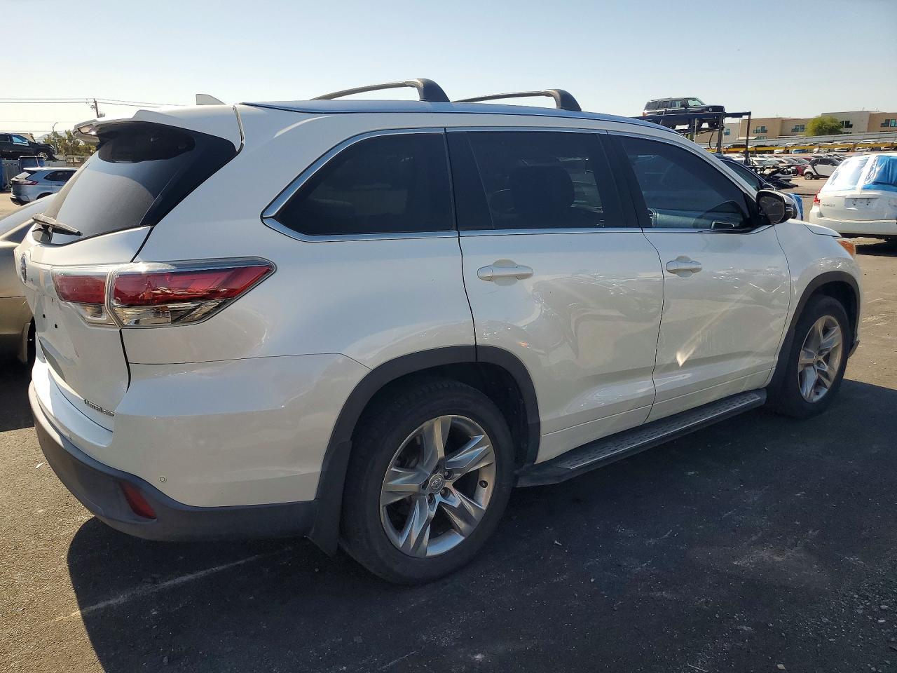 2015 TOYOTA HIGHLANDER — фото 3