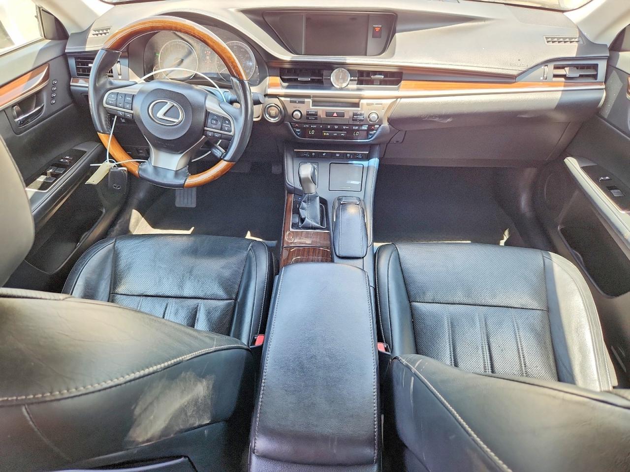 2016 LEXUS ES 350 — фото 8