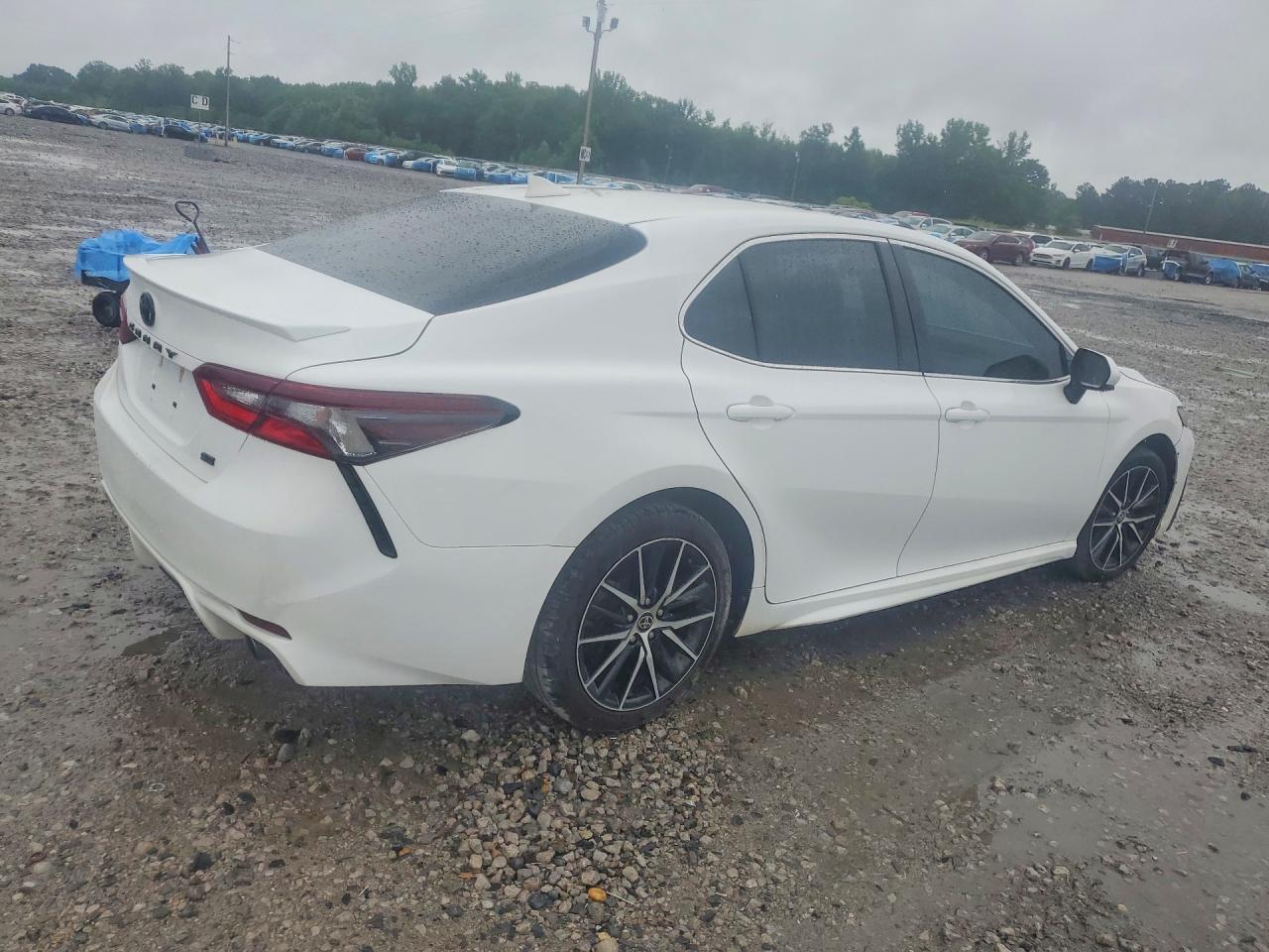 2021 TOYOTA CAMRY — фото 3