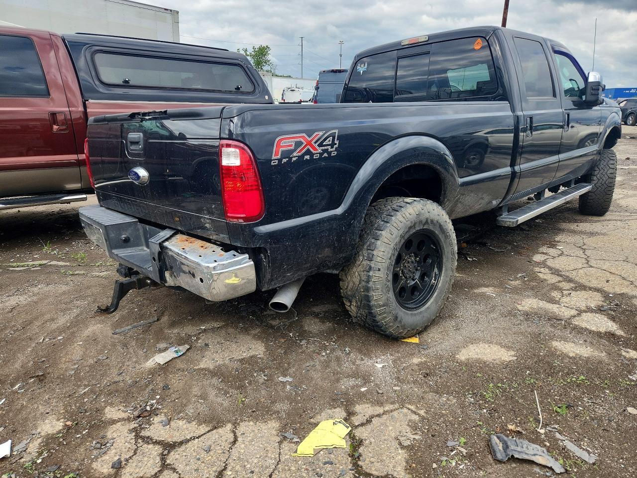 2015 FORD F-350 — фото 3