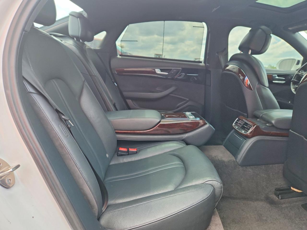 2014 AUDI A8 — фото 10