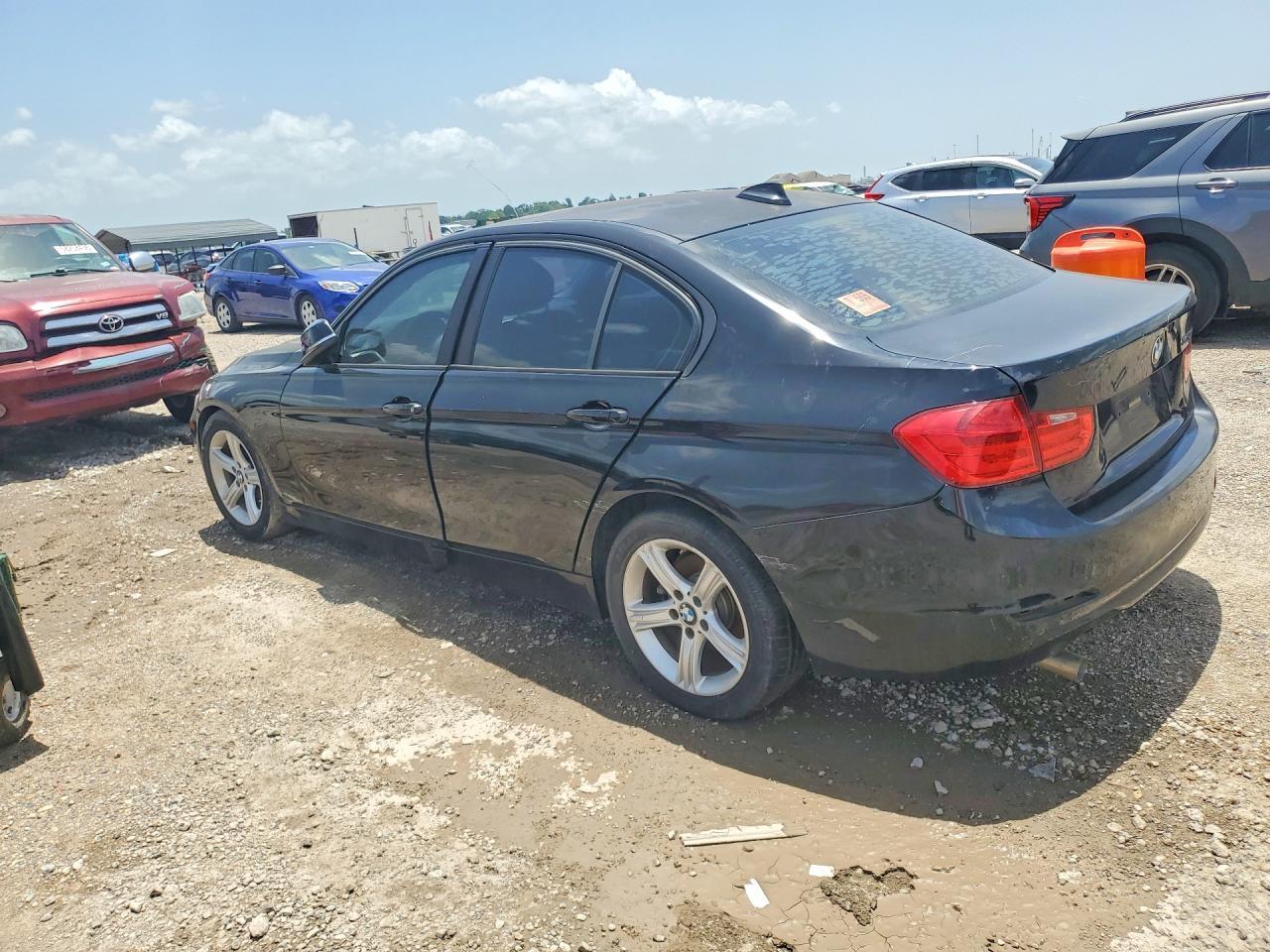 2014 BMW 3 SERIES — фото 2