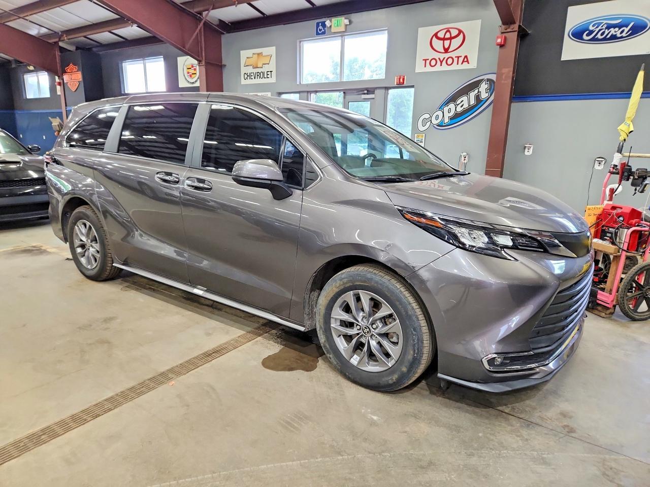 2024 TOYOTA SIENNA — фото 4