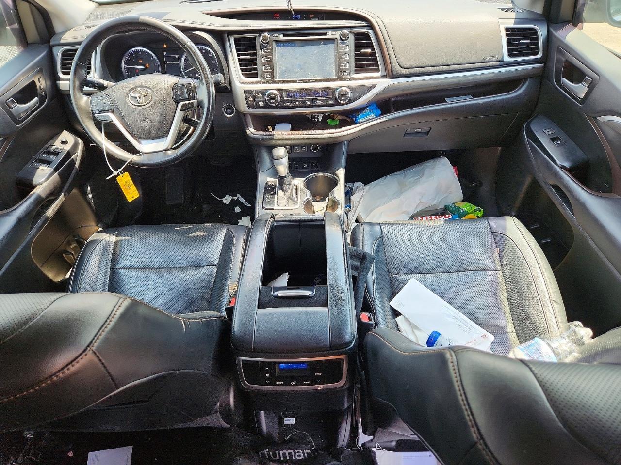 2017 TOYOTA HIGHLANDER — фото 8