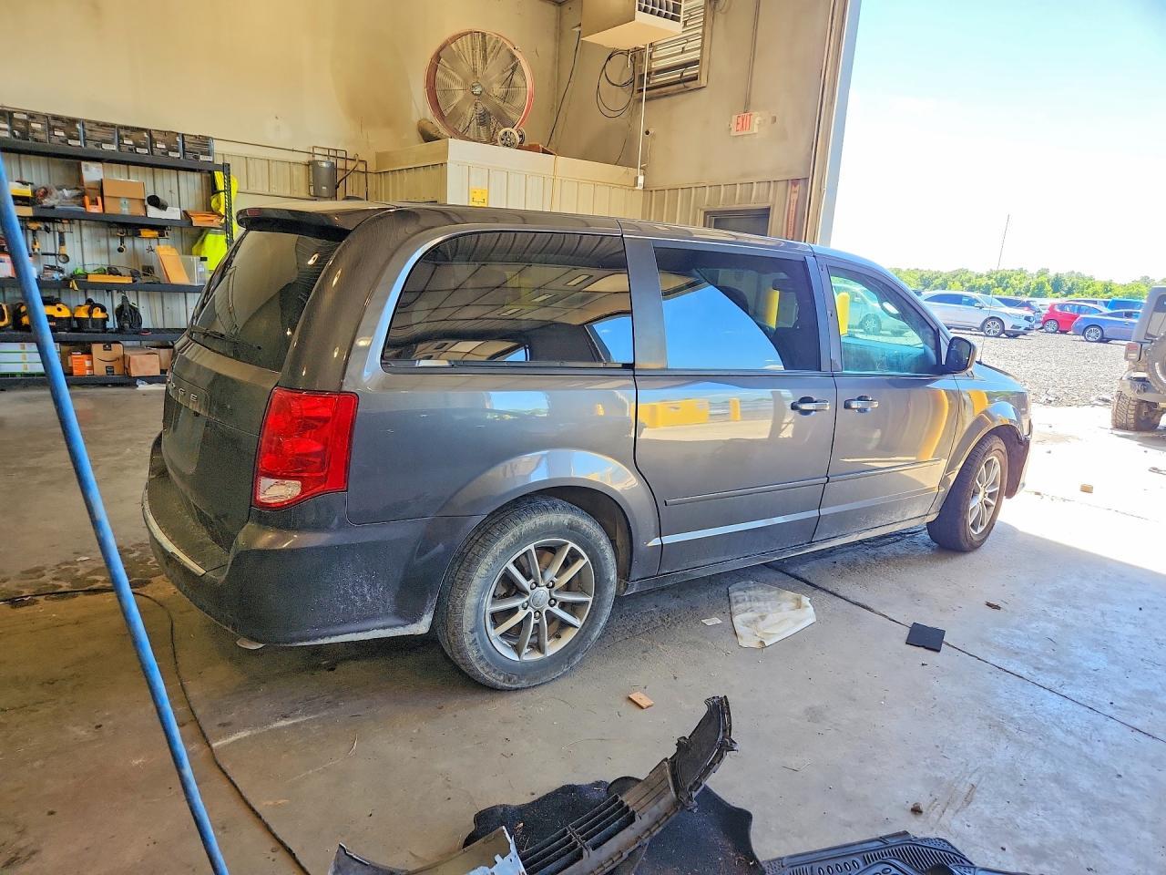 2017 DODGE GRAND CARAVAN — фото 3