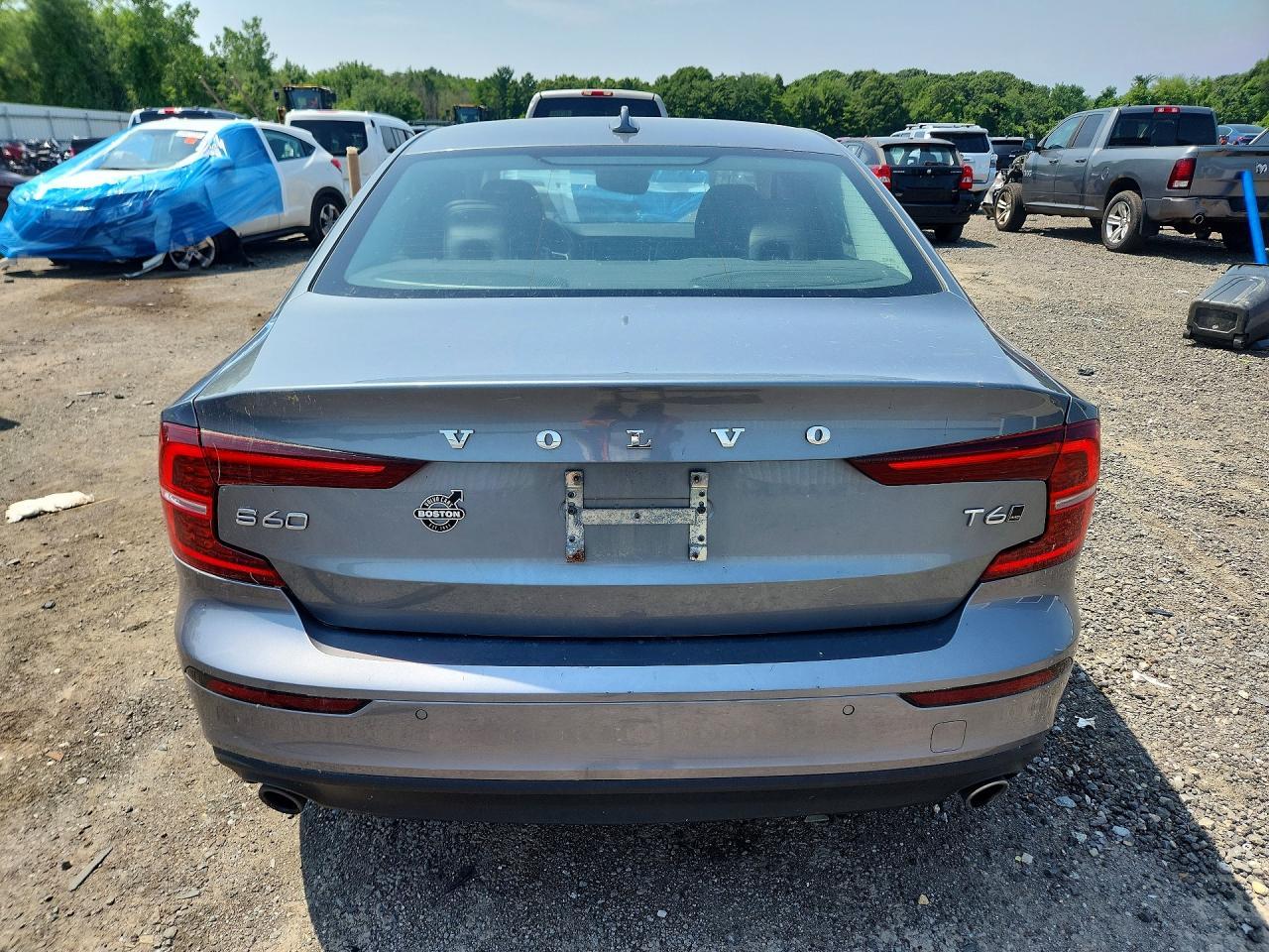 2019 VOLVO S60 — фото 6