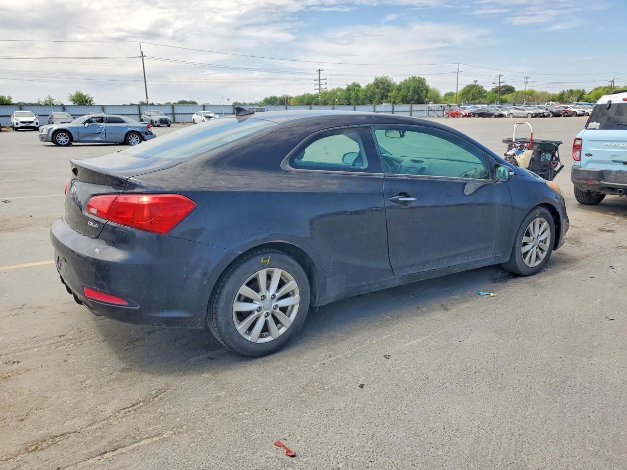 2016 KIA FORTE — фото 3