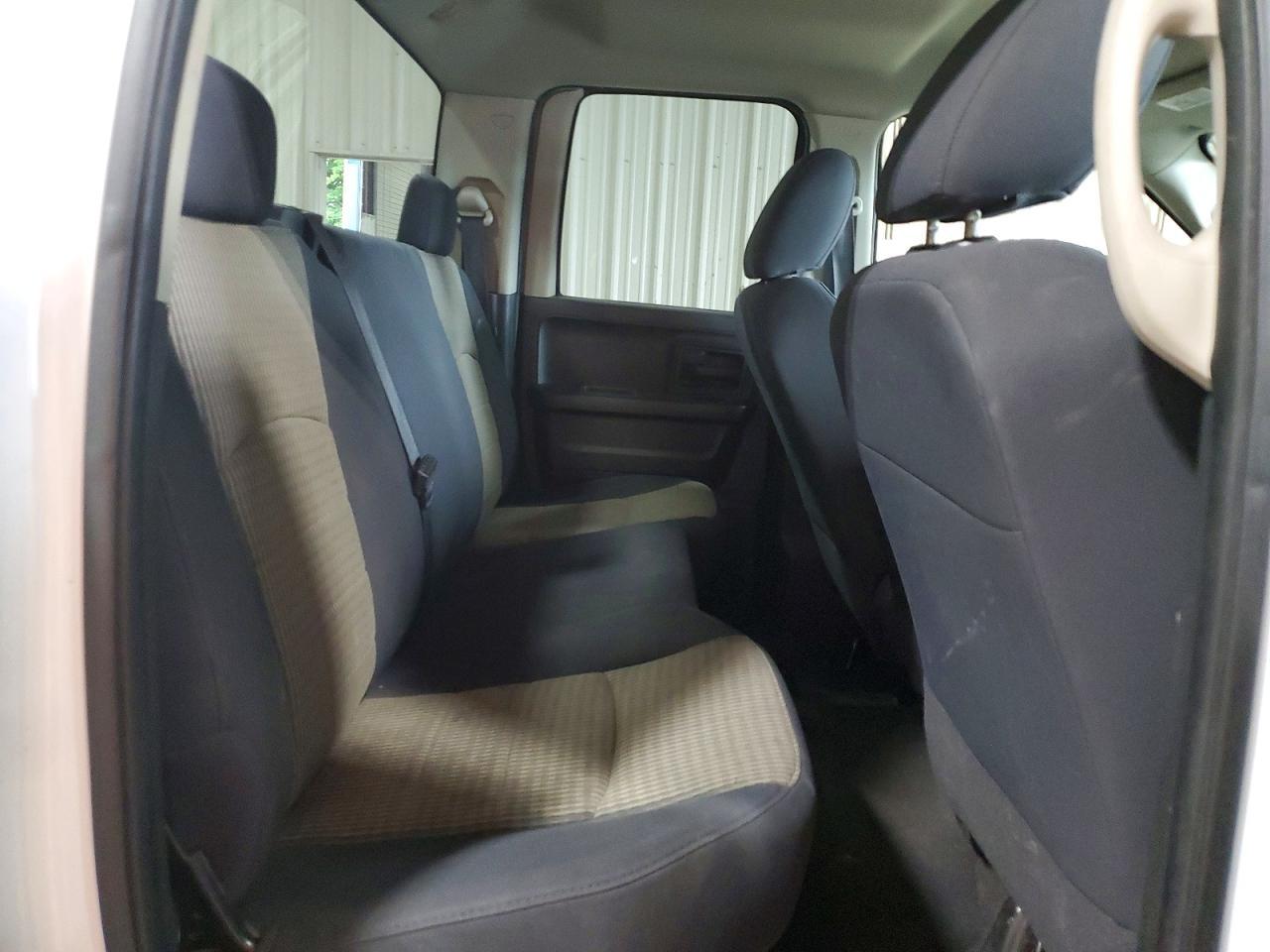 2010 DODGE RAM 1500 — фото 10