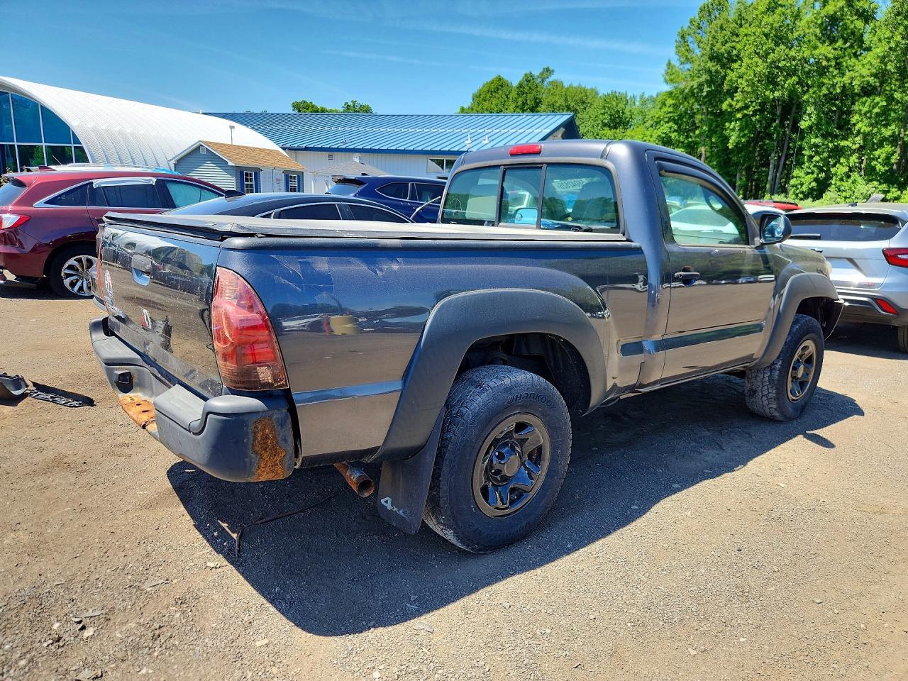 TOYOTA TACOMA