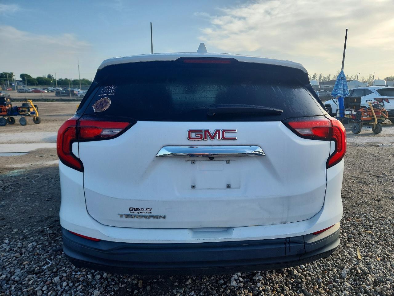 2020 GMC TERRAIN — фото 6