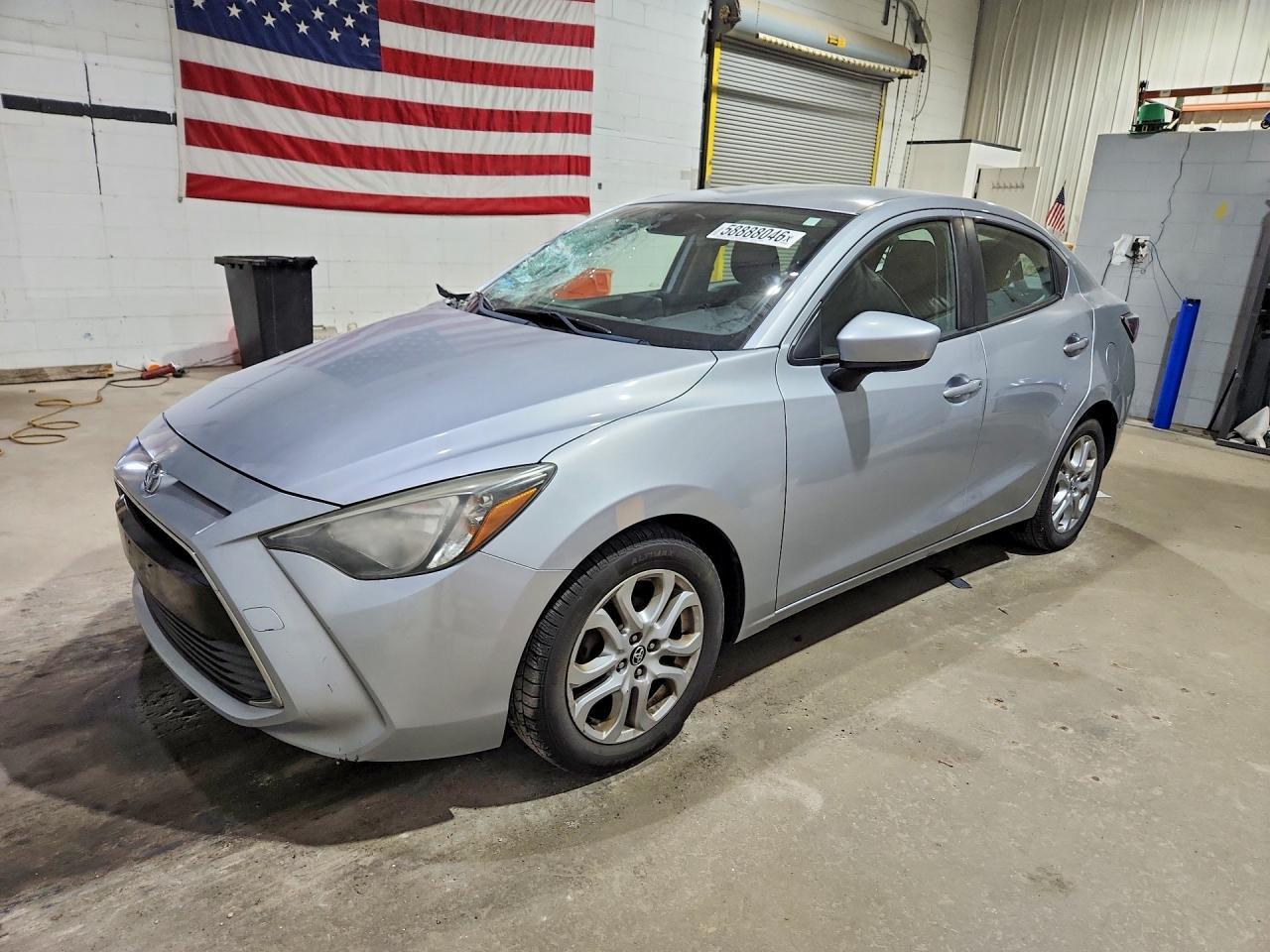 2017 TOYOTA YARIS — фото 1