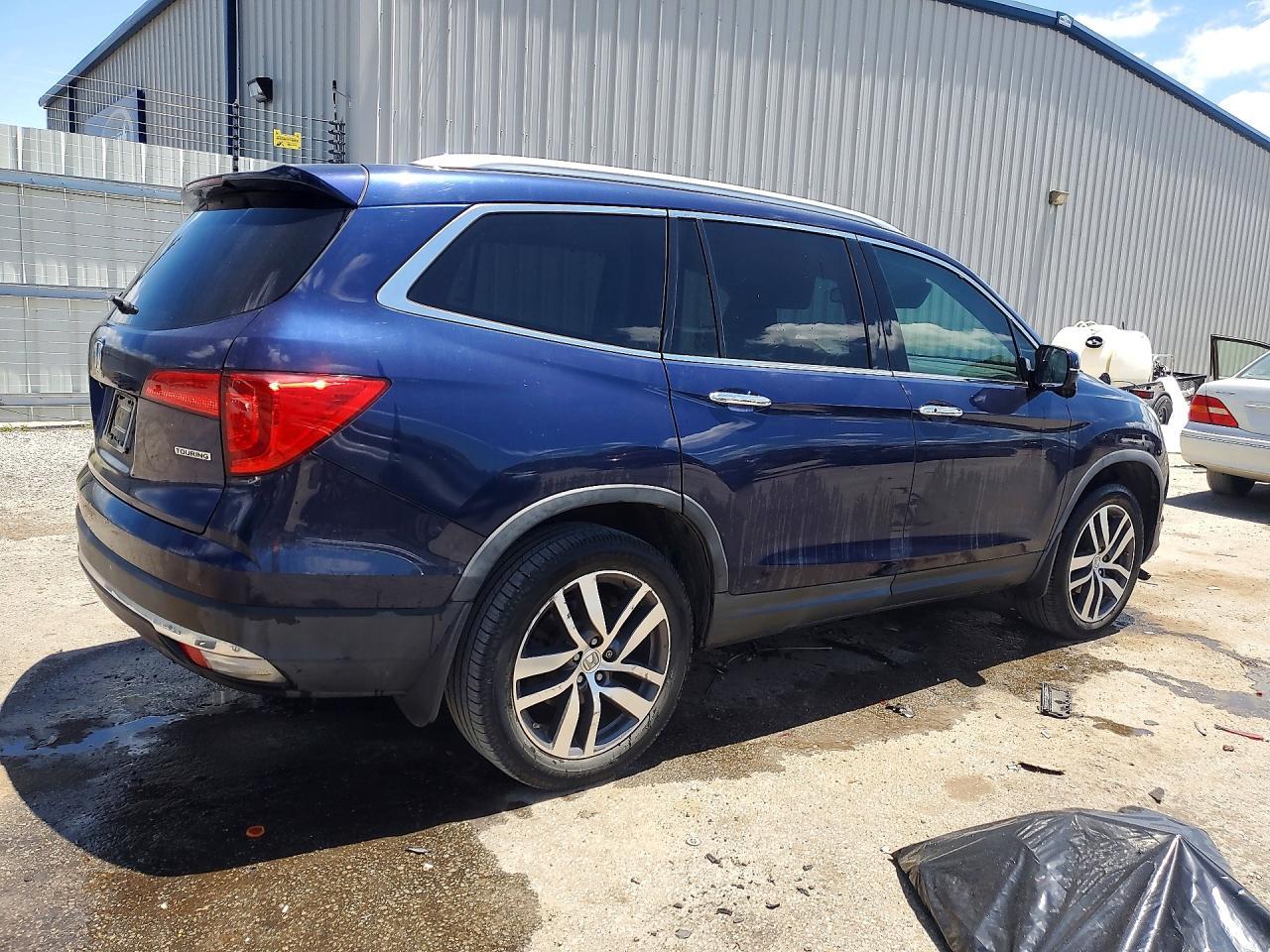 2017 HONDA PILOT — фото 3