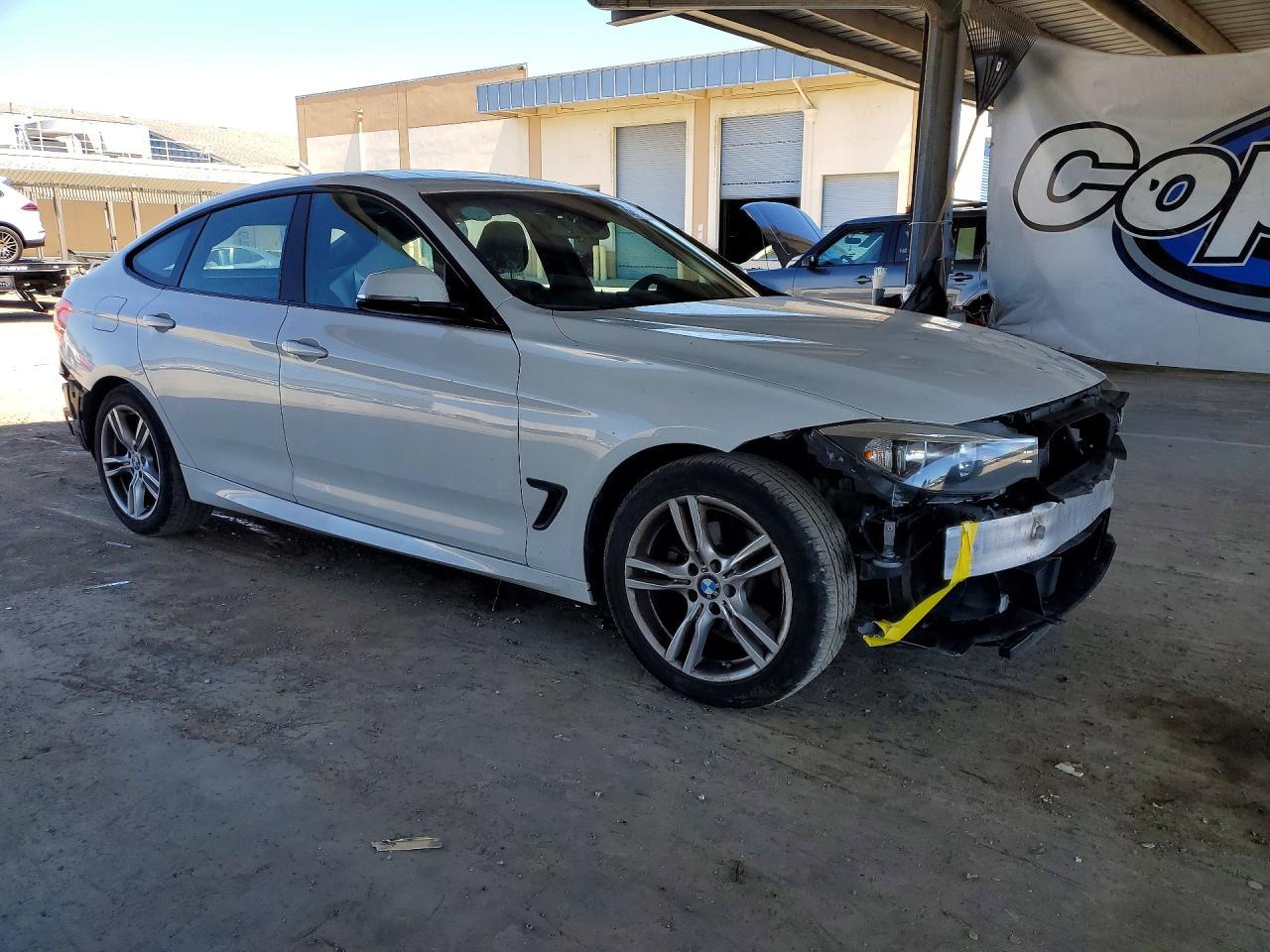 2015 BMW 3 SERIES GT — фото 4