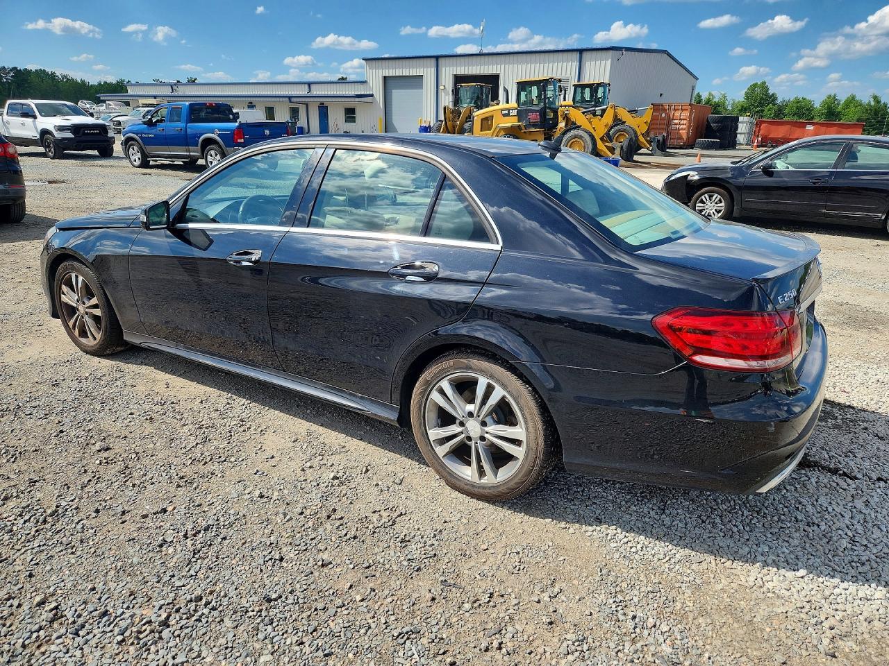 2014 MERCEDES-BENZ E-CLASS — фото 2