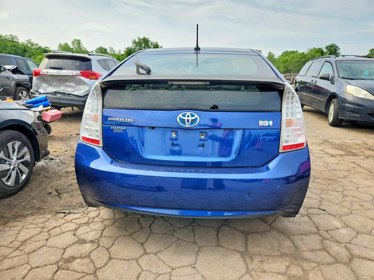TOYOTA PRIUS