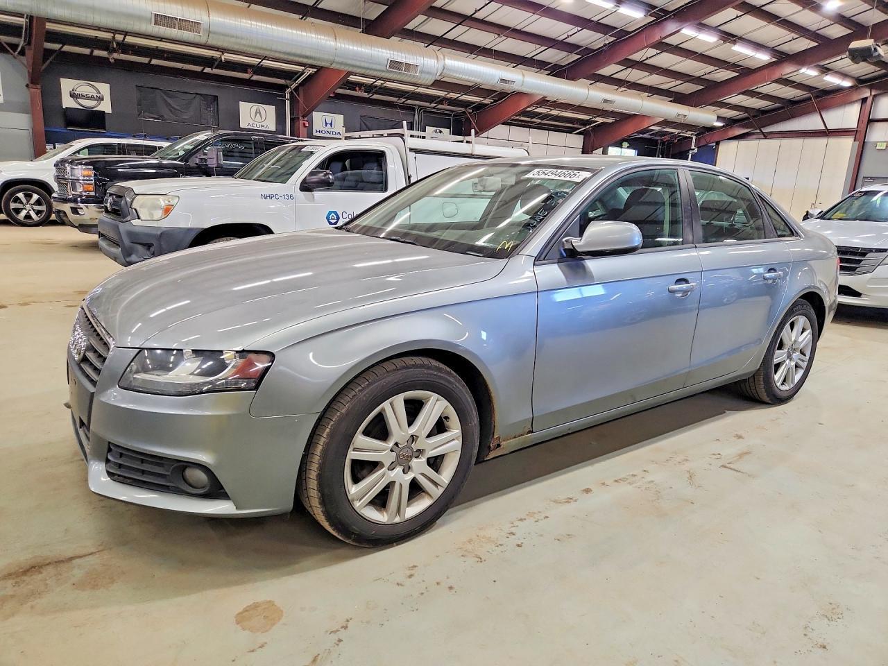 2010 AUDI A4 — фото 1