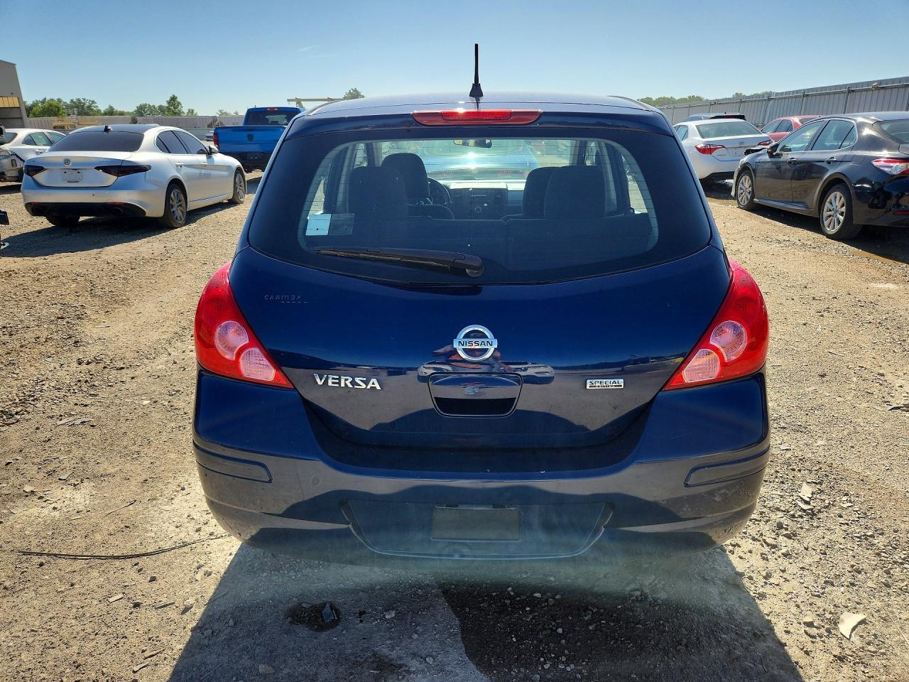 2012 NISSAN VERSA — фото 6