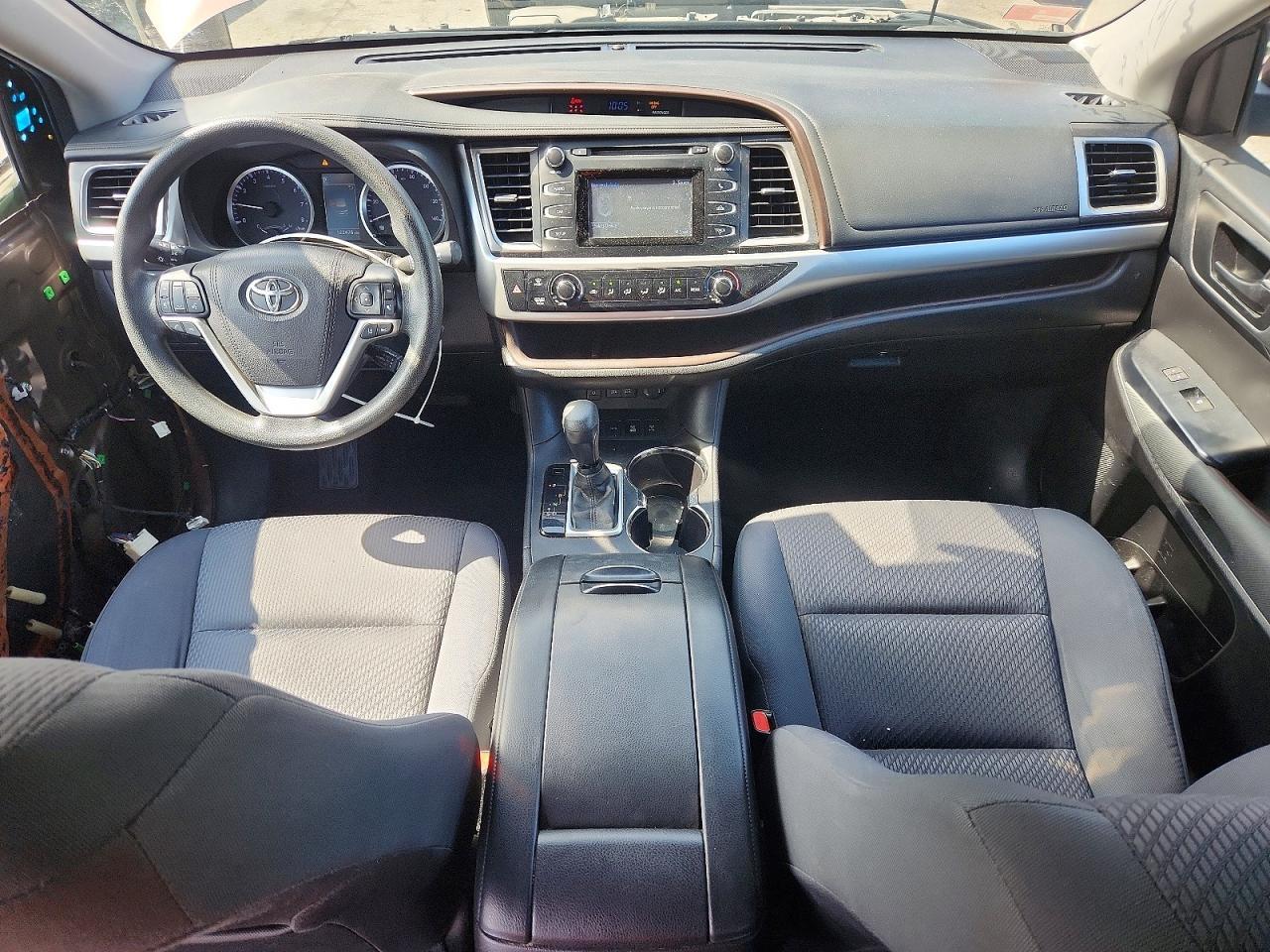 2017 TOYOTA HIGHLANDER — фото 8