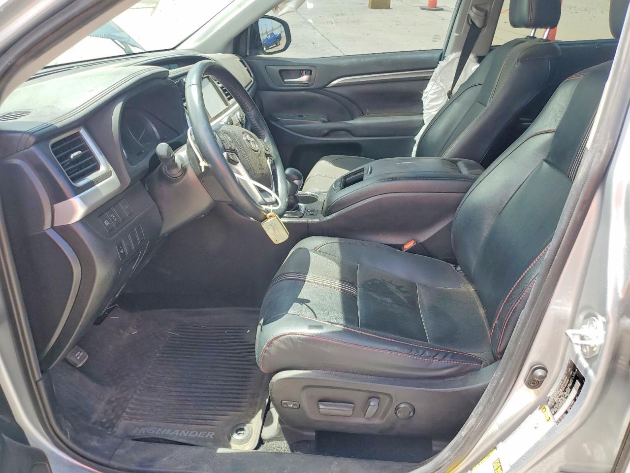 2019 TOYOTA HIGHLANDER — фото 7