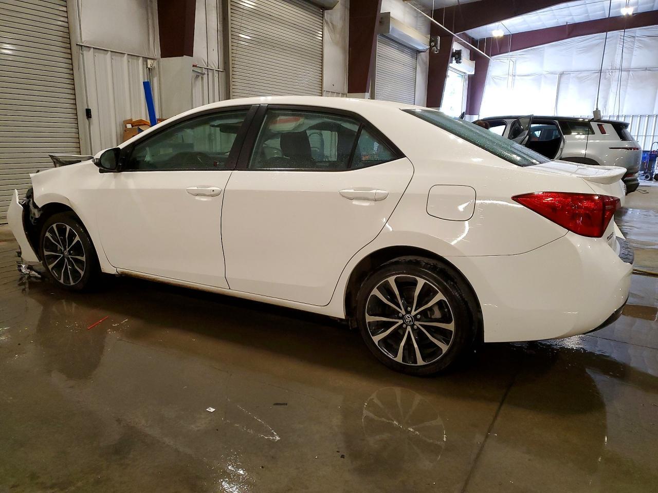 2017 TOYOTA COROLLA — фото 2