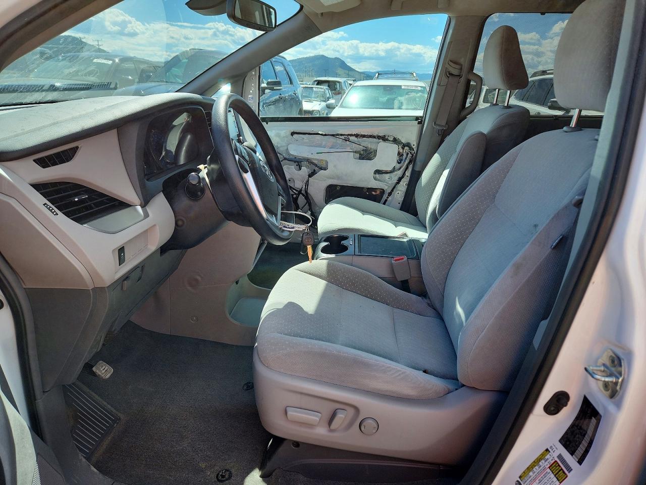 2018 TOYOTA SIENNA — фото 7