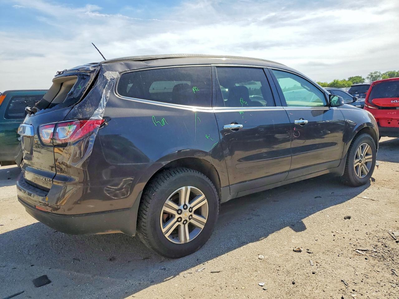 2015 CHEVROLET TRAVERSE — фото 3