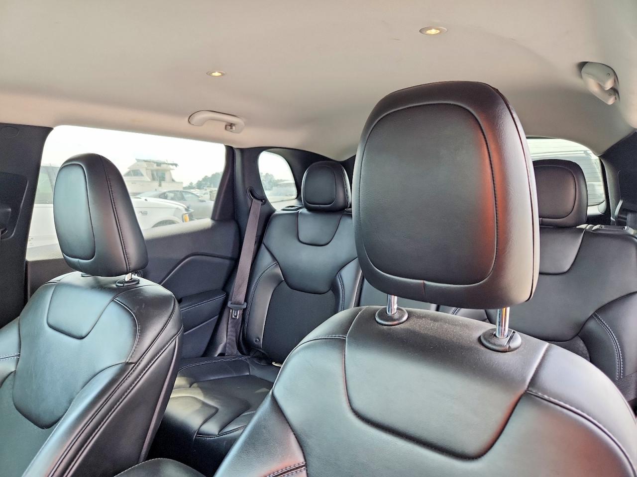 2019 JEEP GRAND CHEROKEE — фото 10