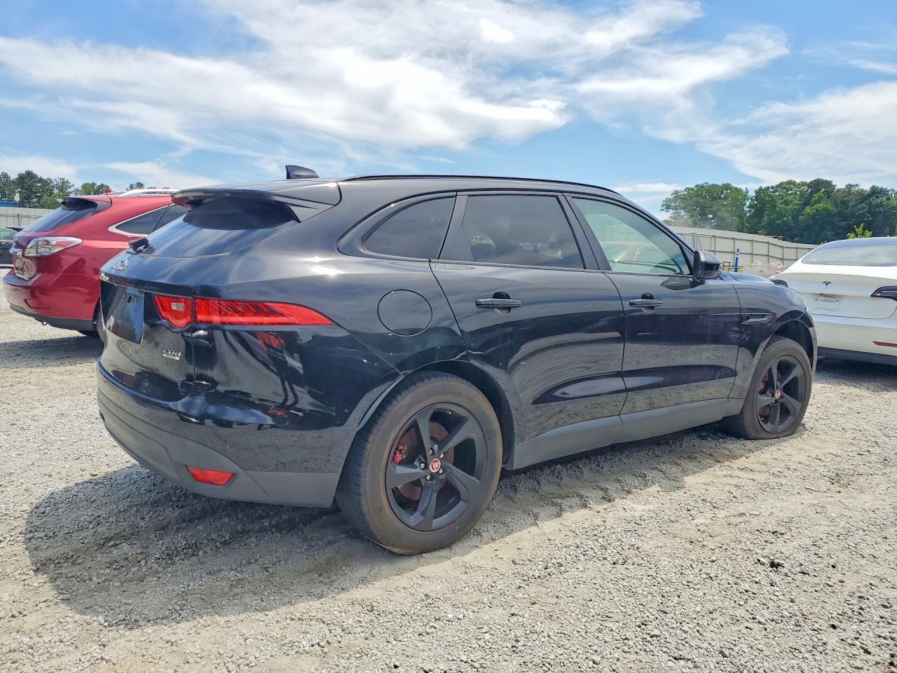 2017 JAGUAR F-PACE — фото 3