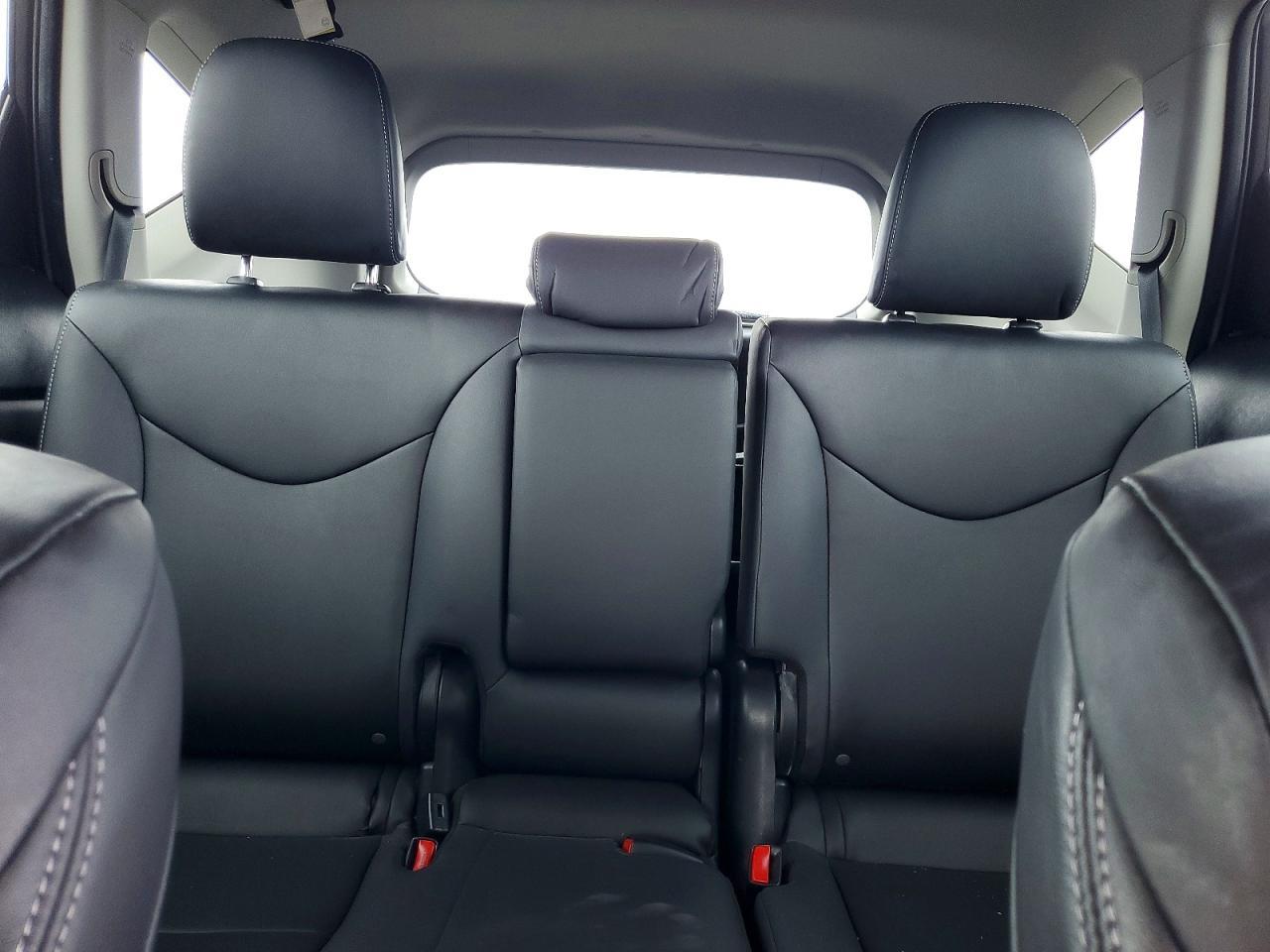 2017 TOYOTA PRIUS V — фото 10