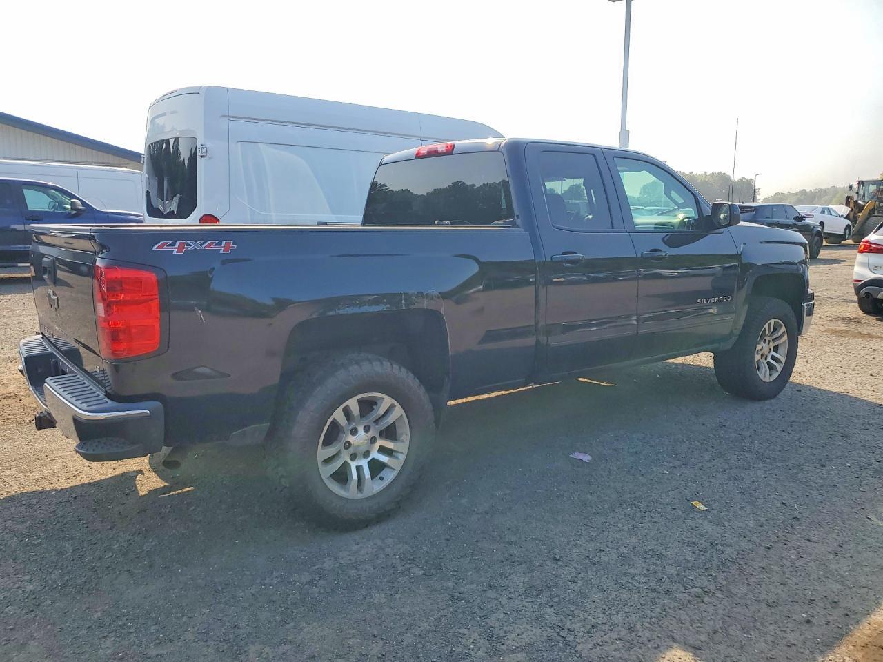 2015 CHEVROLET SILVERADO 1500 — фото 3