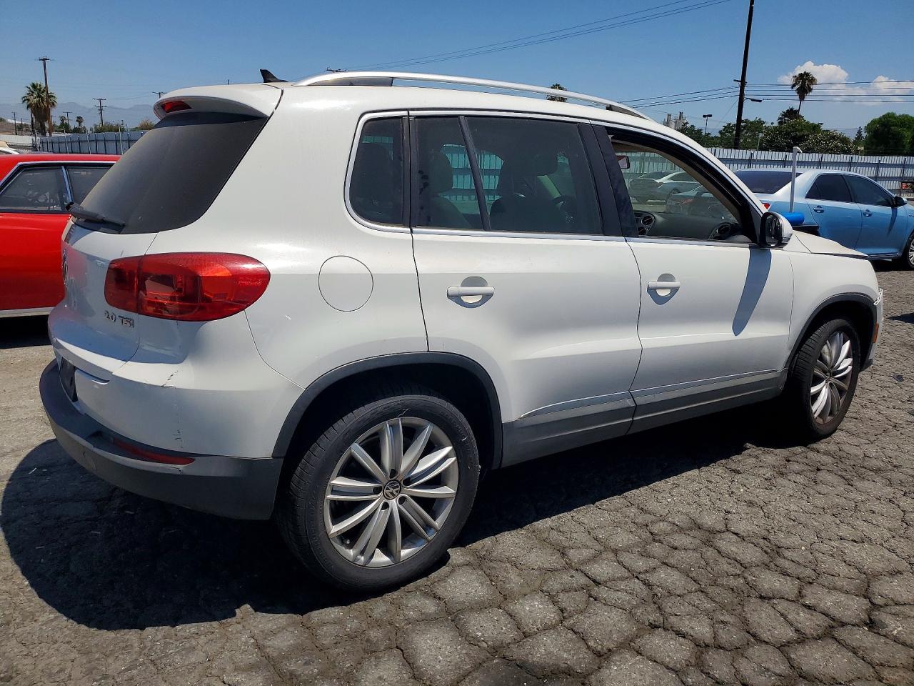 2012 VOLKSWAGEN TIGUAN — фото 3