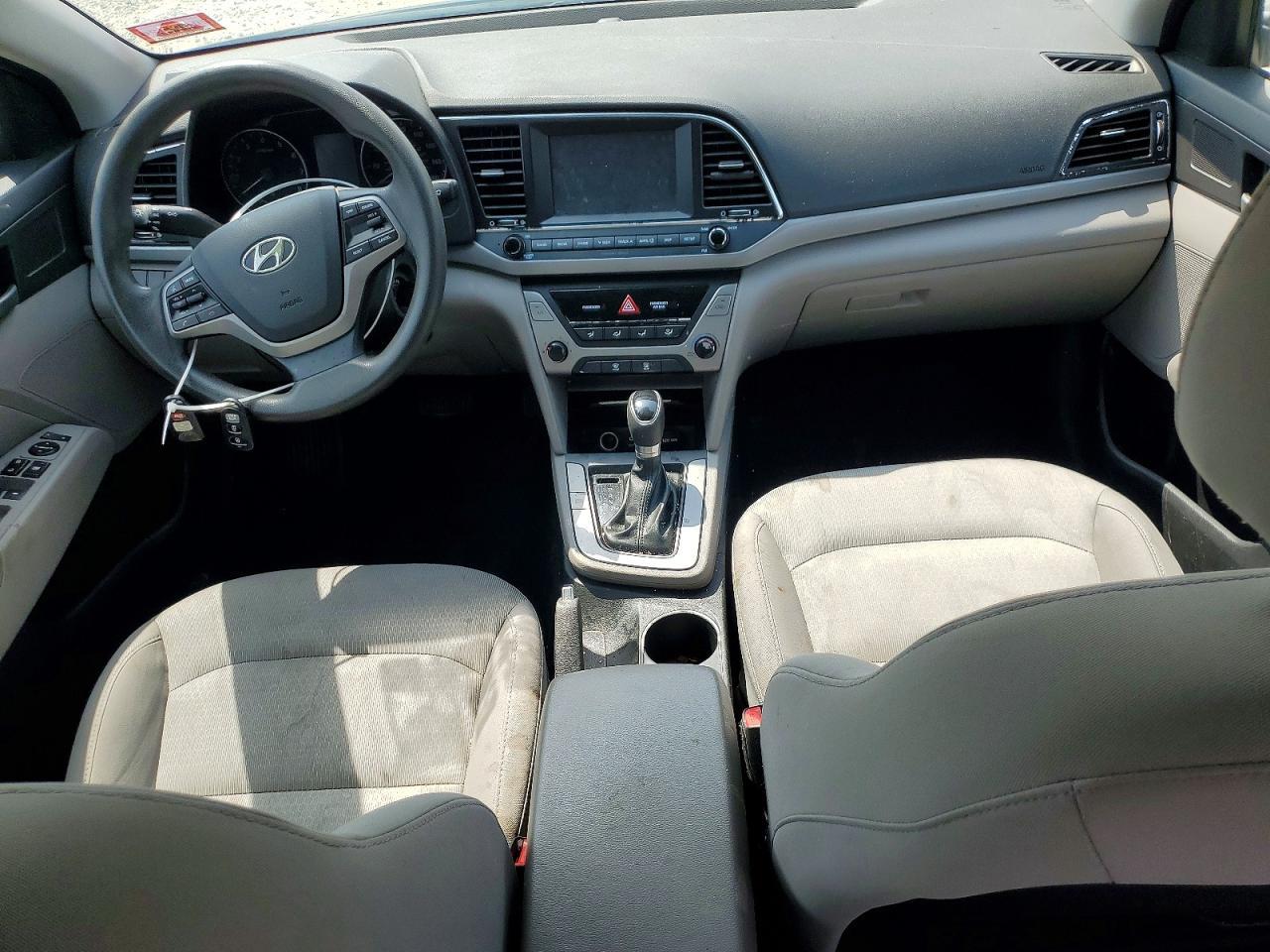 2017 HYUNDAI ELANTRA — фото 8